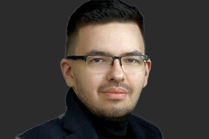 Эдуард Хисюков, руководитель агентства “ЭдуТрек”, старший преподаватель кафедры инженерной кибернетики НИТУ МИСИС